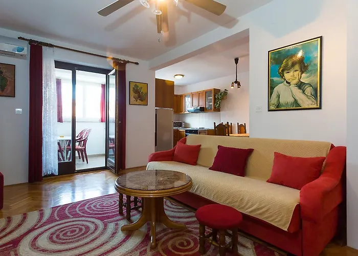 Ivka アパート ポレッチ